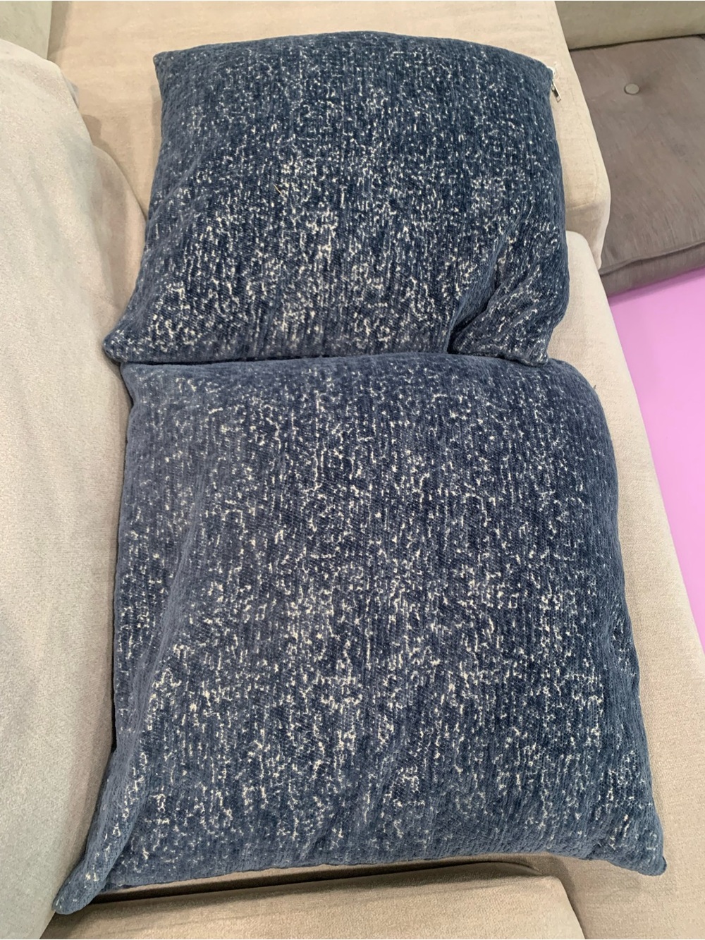 425 South Los Angeles Plush Navy Textured Throw Pillow - Set of 2